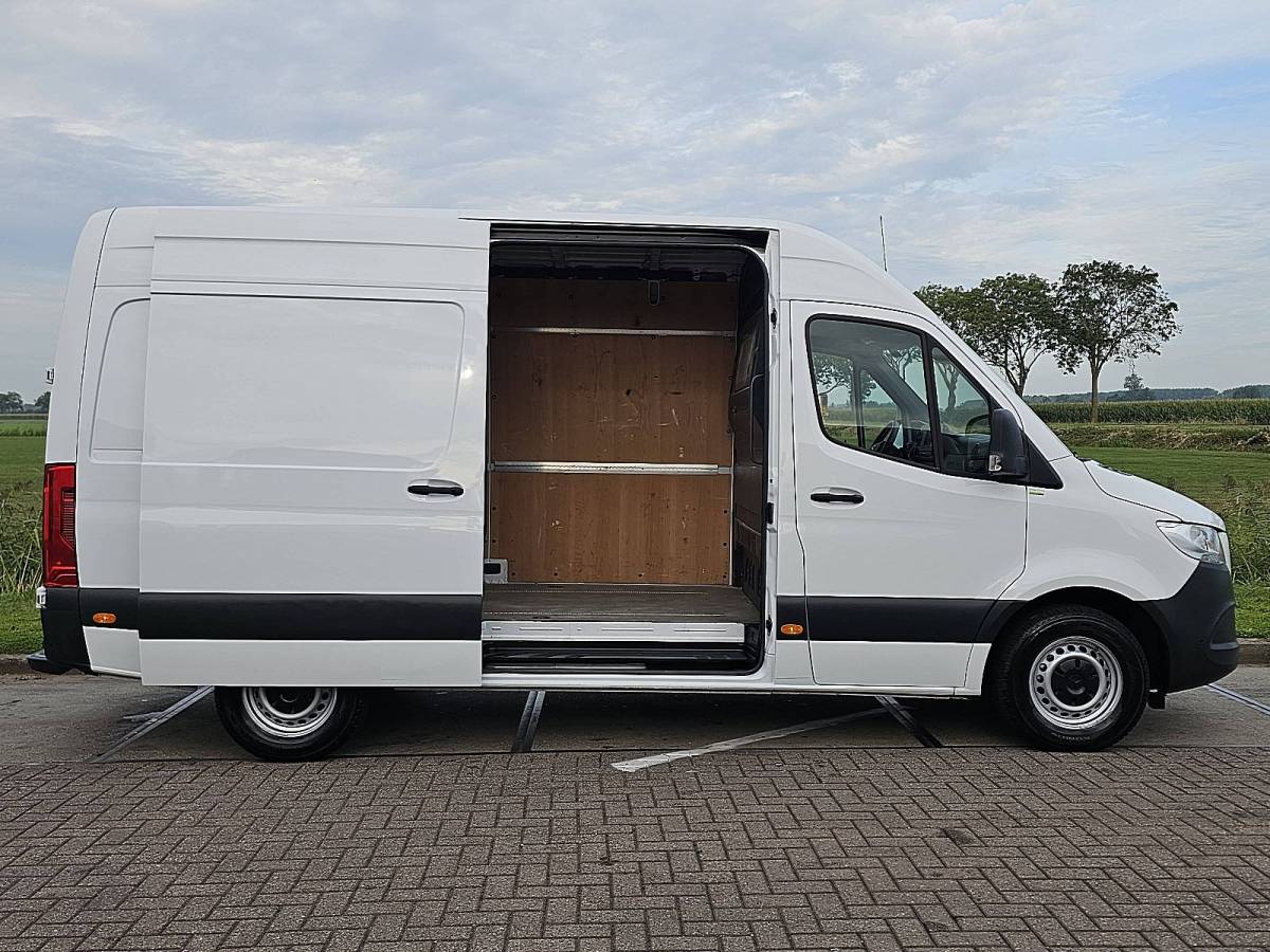 Mercedes-Benz Sprinter MERCEDES-BENZ SPRINTER 317 l2h2 mbux automaat