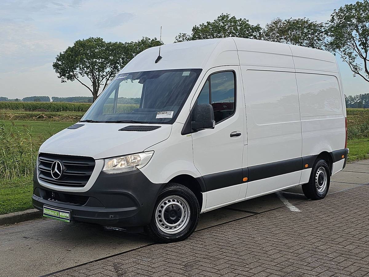 Mercedes-Benz Sprinter MERCEDES-BENZ SPRINTER 317 l2h2 mbux automaat