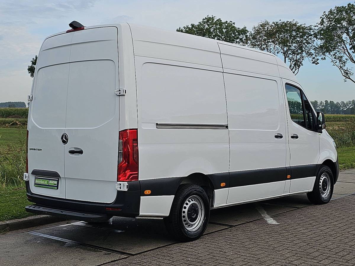 Mercedes-Benz Sprinter MERCEDES-BENZ SPRINTER 317 l2h2 mbux automaat