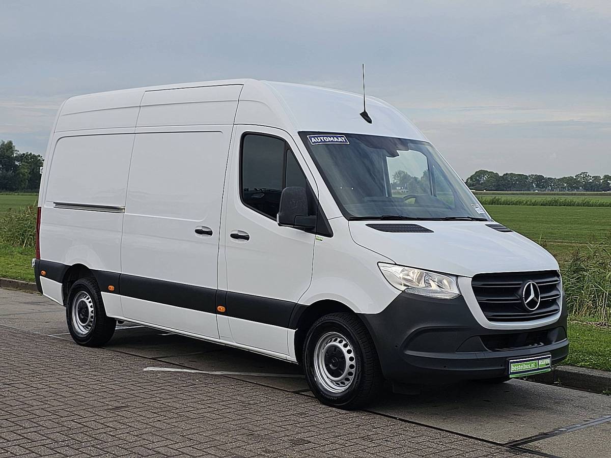 Mercedes-Benz Sprinter MERCEDES-BENZ SPRINTER 317 l2h2 mbux automaat