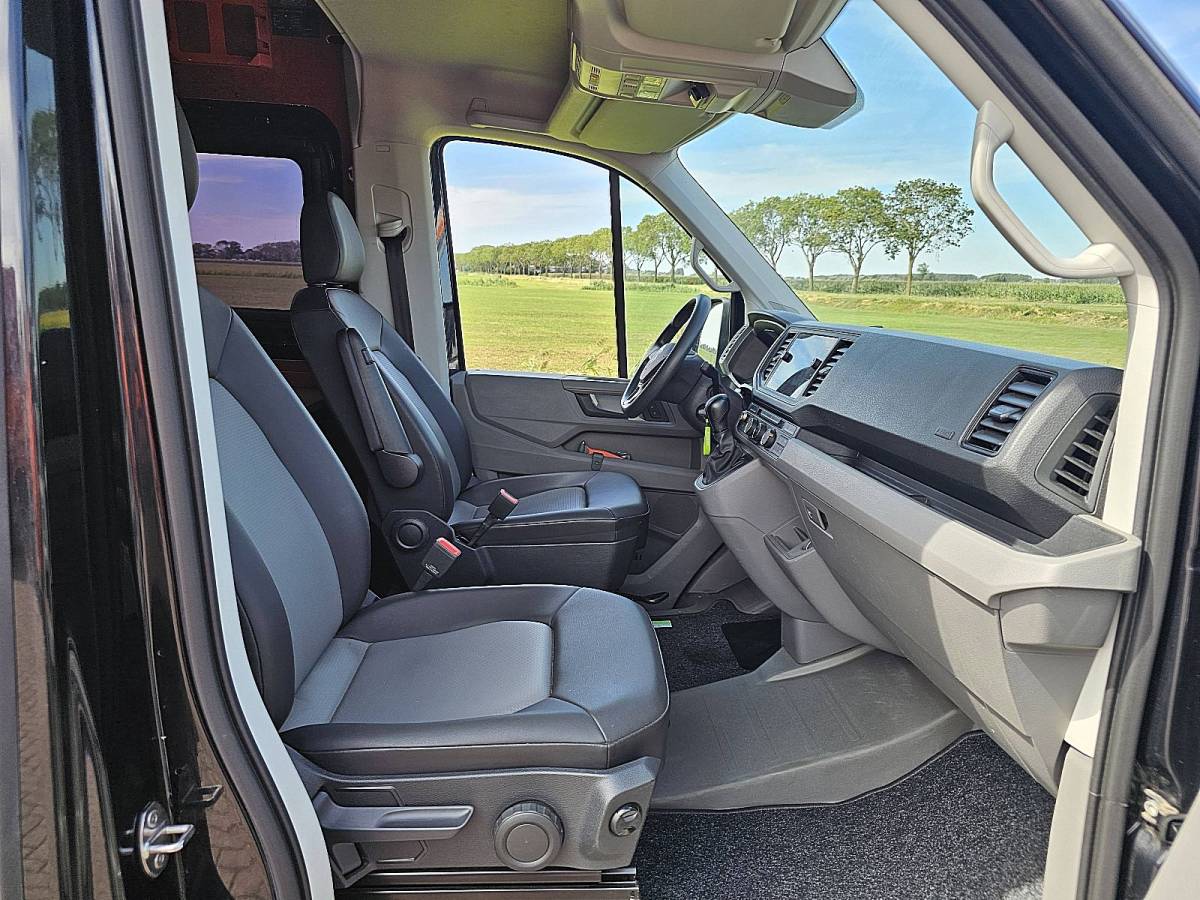 Volkswagen Crafter VOLKSWAGEN CRAFTER 35 2.0 ac automaat euro6