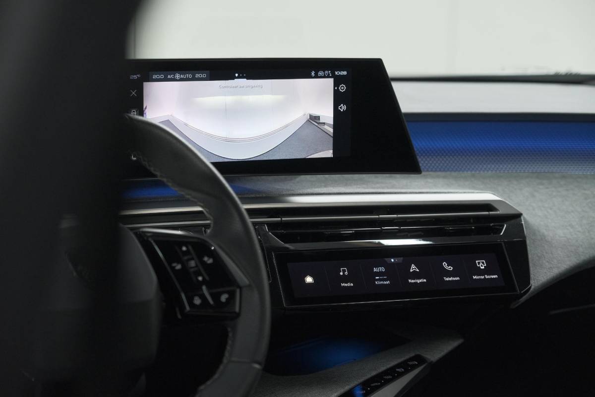 Peugeot 3008 Peugeot 3008 1.2 Hybrid 136 GT | Panoramadak | FOCAL Audio | Alcantara Executive Pakket | 360 Camera | Adaptieve Cruise Control