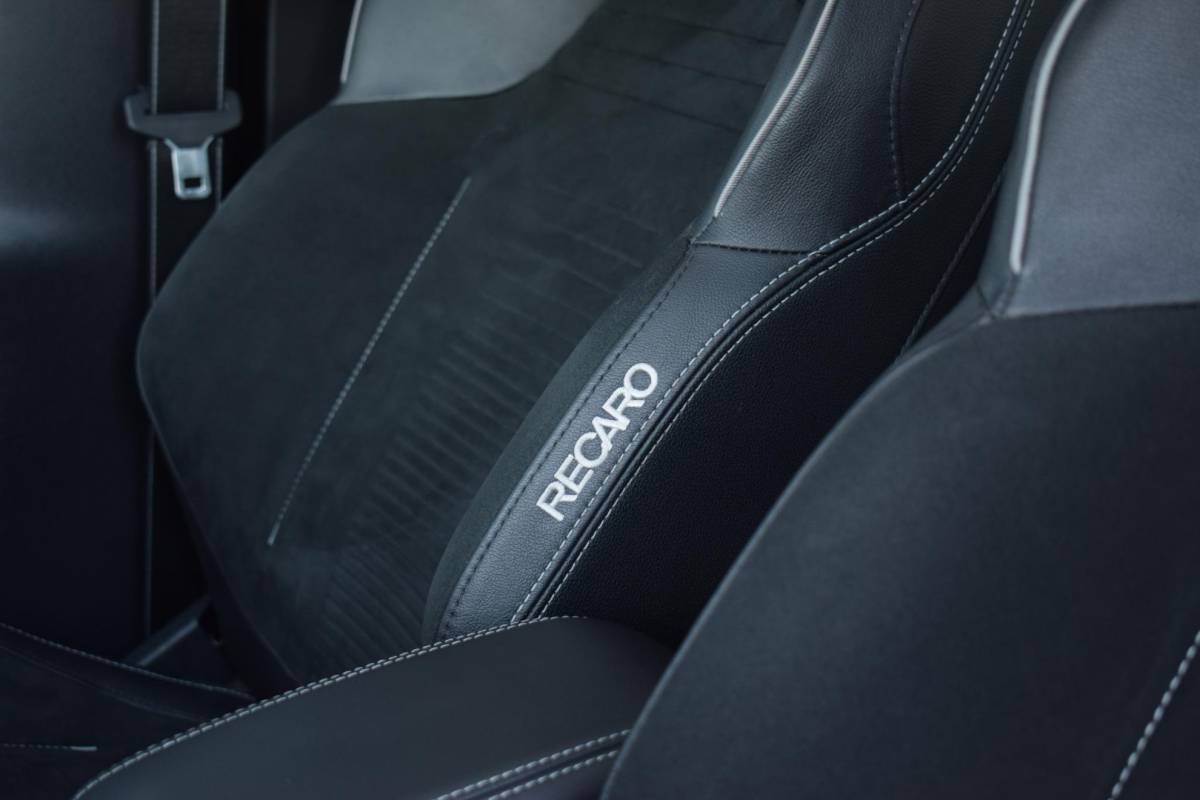 Ford Puma Ford Puma 1.5 EcoBoost ST-X | 170 PK | Pano | Sportstoelen | Stuur- en Stoelverwarming