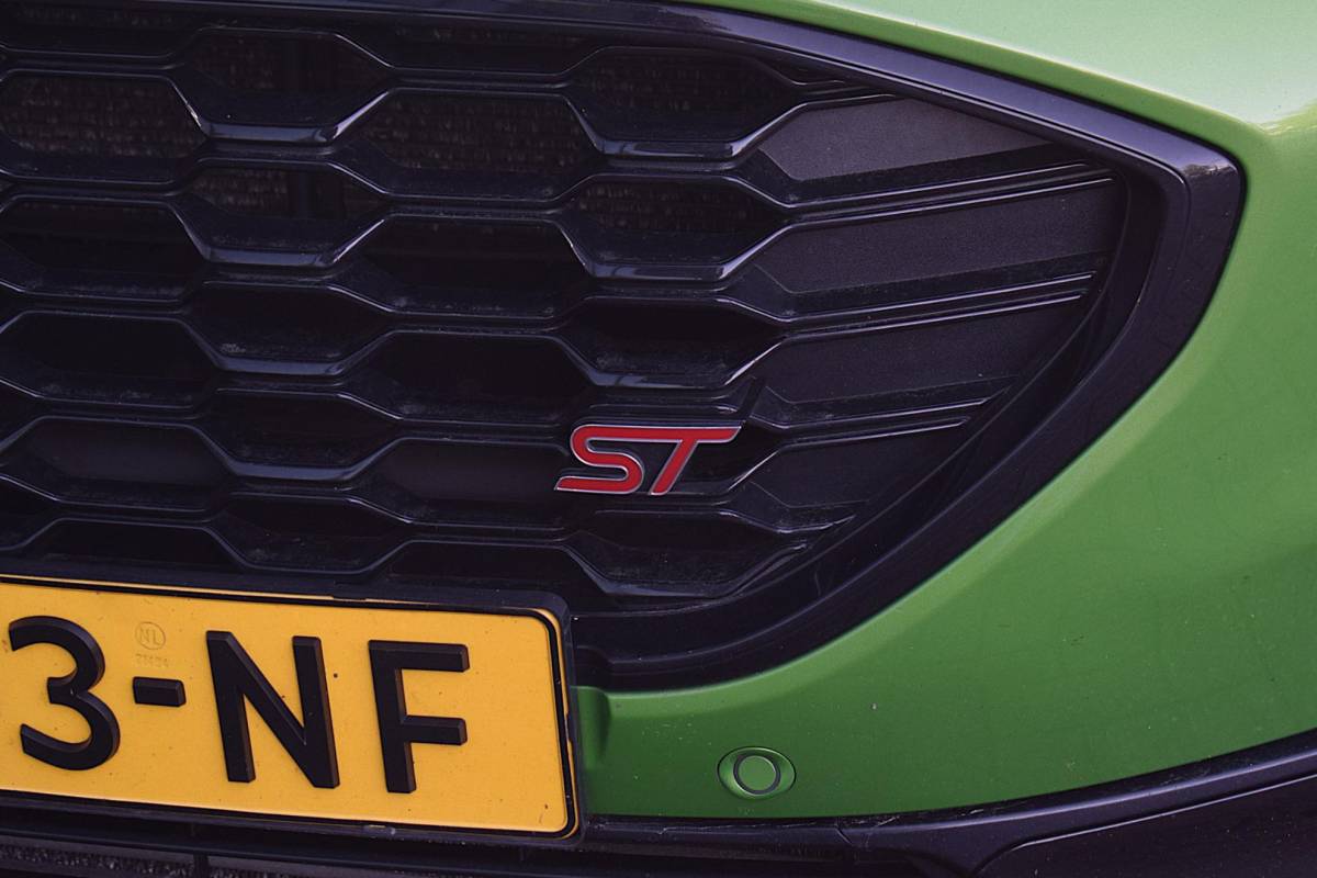 Ford Puma Ford Puma 1.5 EcoBoost ST-X | 170 PK | Pano | Sportstoelen | Stuur- en Stoelverwarming