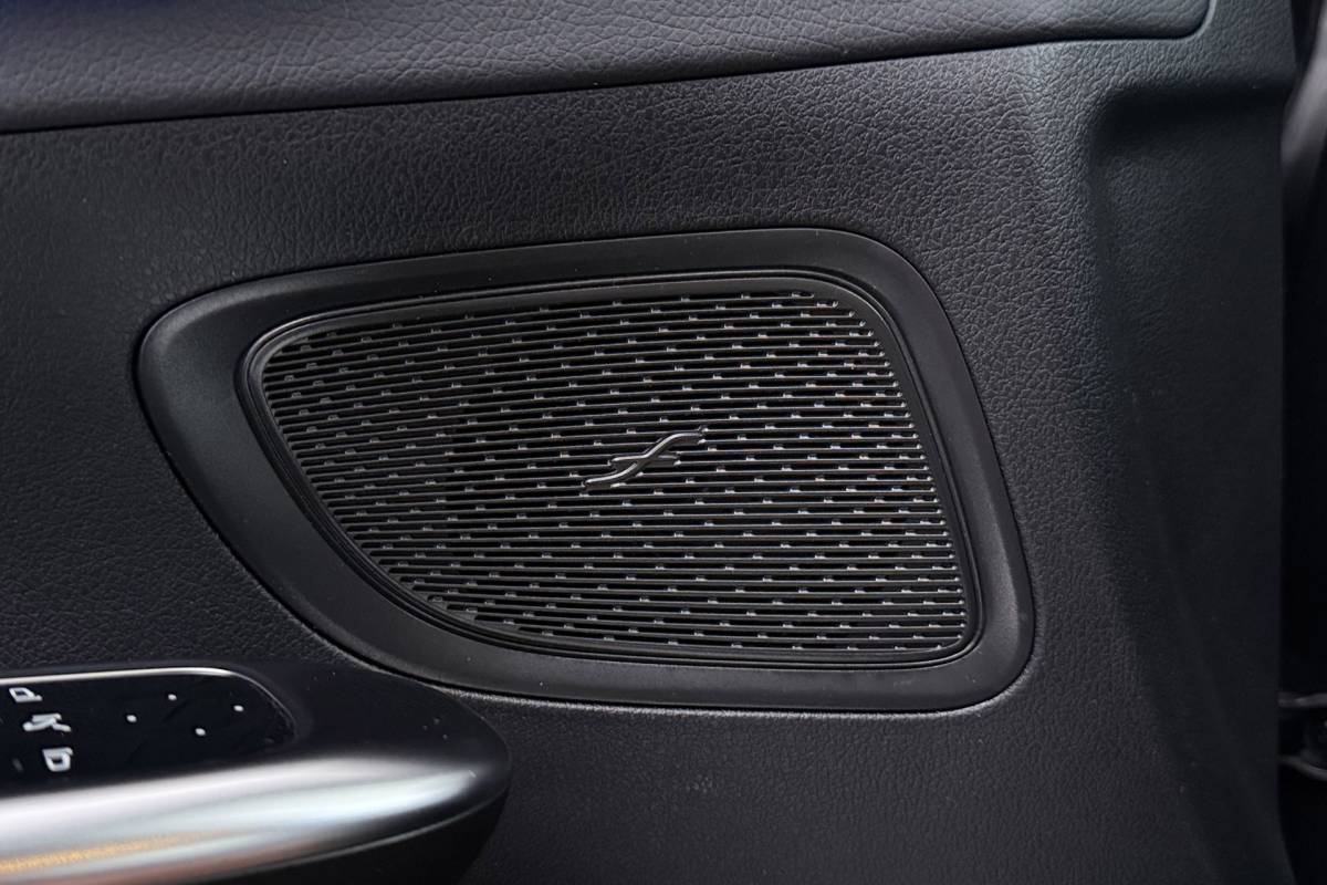 Mercedes-Benz C-Klasse Mercedes-Benz C-klasse Estate 180 AMG Line | Trekhaak | Burmester | Digital Cockpit | Sportstoelen | CarPlay | Stoelverwarming |