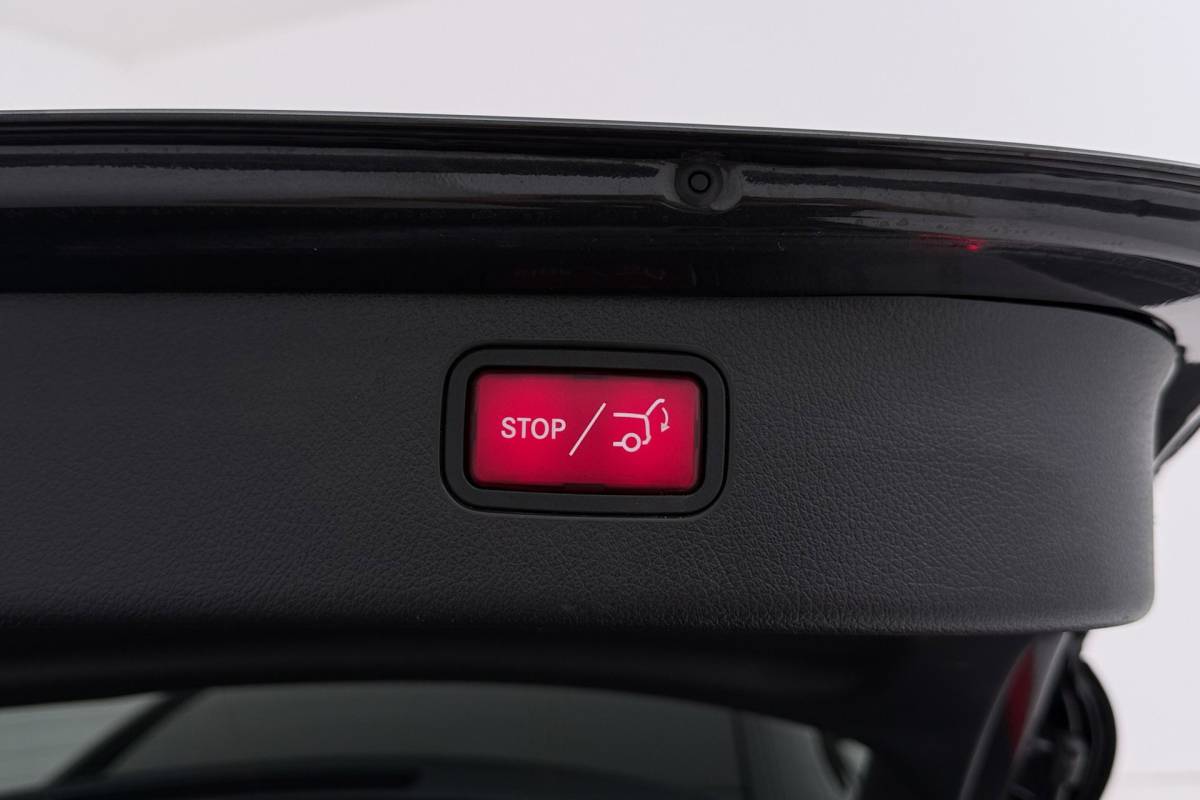 Mercedes-Benz C-Klasse Mercedes-Benz C-klasse Estate 180 AMG Line | Trekhaak | Burmester | Digital Cockpit | Sportstoelen | CarPlay | Stoelverwarming |