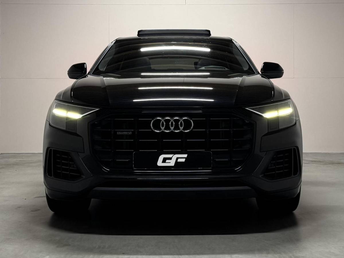 Audi Q8 Audi Q8 55 TFSI e quattro S-line Pano Sfeer Luchtver. Trekh.