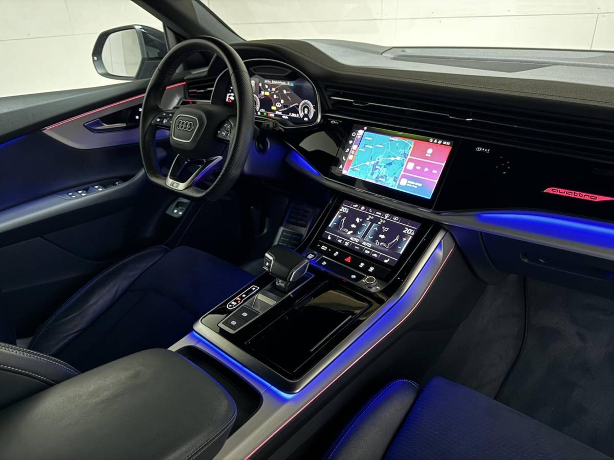 Audi Q8 Audi Q8 55 TFSI e quattro S-line Pano Sfeer Luchtver. Trekh.