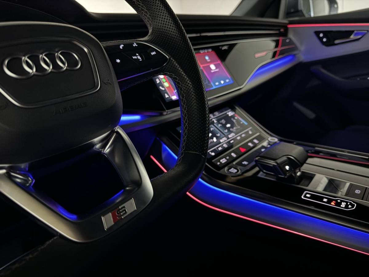 Audi Q8 Audi Q8 55 TFSI e quattro S-line Pano Sfeer Luchtver. Trekh.