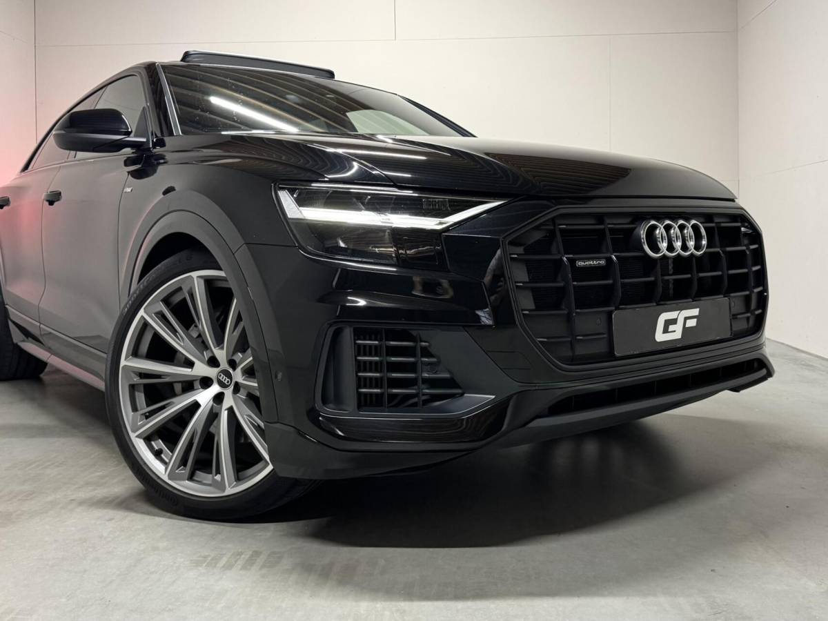 Audi Q8 Audi Q8 55 TFSI e quattro S-line Pano Sfeer Luchtver. Trekh.