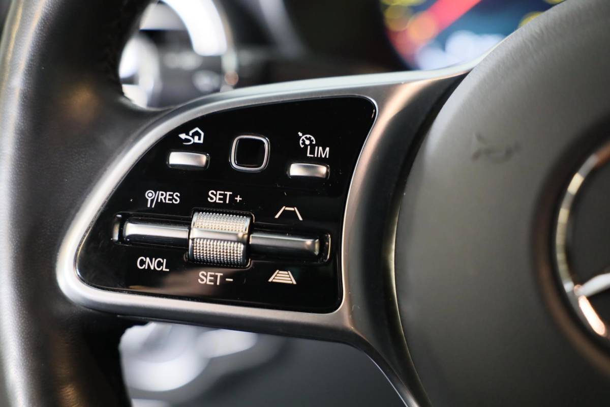 Mercedes-Benz GLC Mercedes-Benz GLC-klasse Coupé 300e 4MATIC AMG 63 Look / Memory / Digital Cockpit / Open Dak / Camera / Acc / Trekhaak / Led