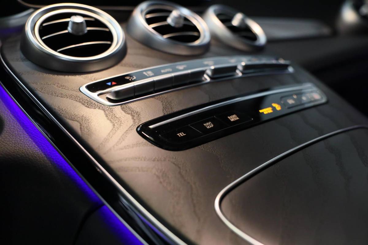Mercedes-Benz GLC Mercedes-Benz GLC-klasse Coupé 300e 4MATIC AMG 63 Look / Memory / Digital Cockpit / Open Dak / Camera / Acc / Trekhaak / Led