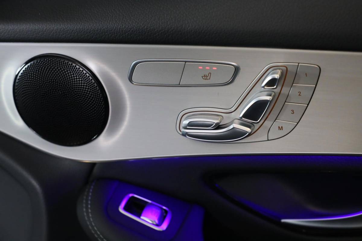 Mercedes-Benz GLC Mercedes-Benz GLC-klasse Coupé 300e 4MATIC AMG 63 Look / Memory / Digital Cockpit / Open Dak / Camera / Acc / Trekhaak / Led