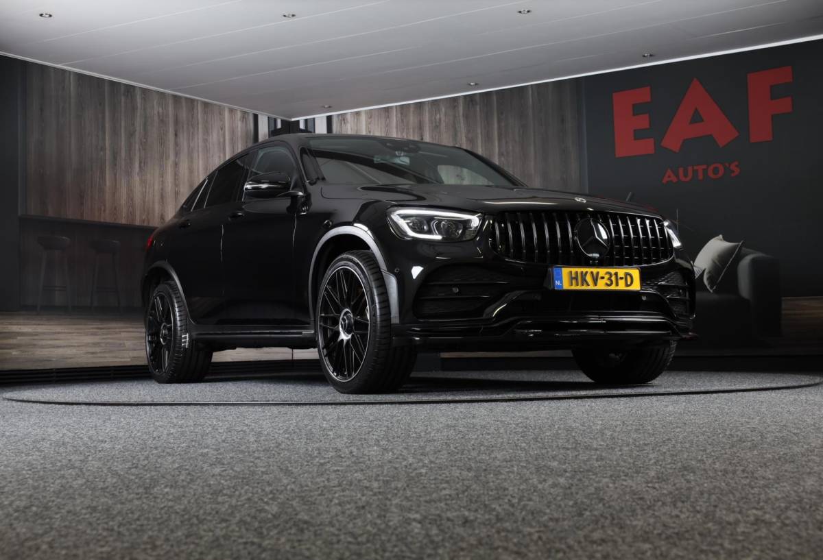 Mercedes-Benz GLC Mercedes-Benz GLC-klasse Coupé 300e 4MATIC AMG 63 Look / Memory / Digital Cockpit / Open Dak / Camera / Acc / Trekhaak / Led