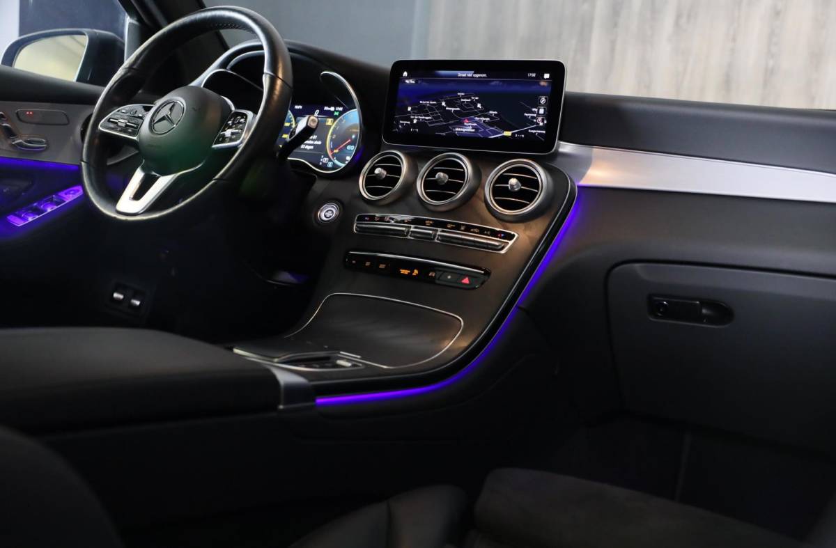 Mercedes-Benz GLC Mercedes-Benz GLC-klasse Coupé 300e 4MATIC AMG 63 Look / Memory / Digital Cockpit / Open Dak / Camera / Acc / Trekhaak / Led