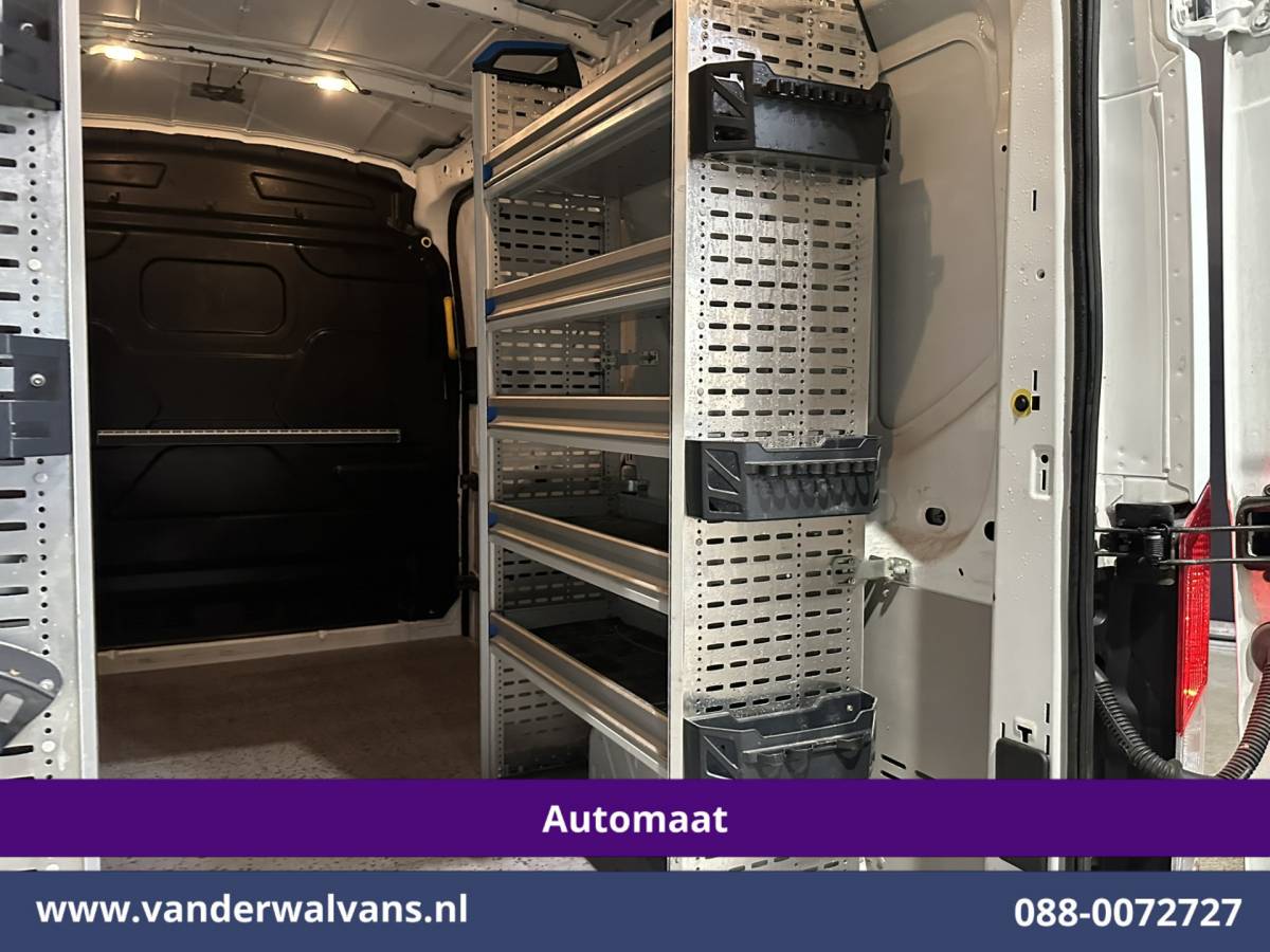 Ford Transit Ford Transit 2.0 TDCI 130pk Automaat L2H2 Inrichting Euro6 Airco | Navigatie | Cruisecontrol Verwarmde voorruit, Parkeersensoren, Bijrijdersbank