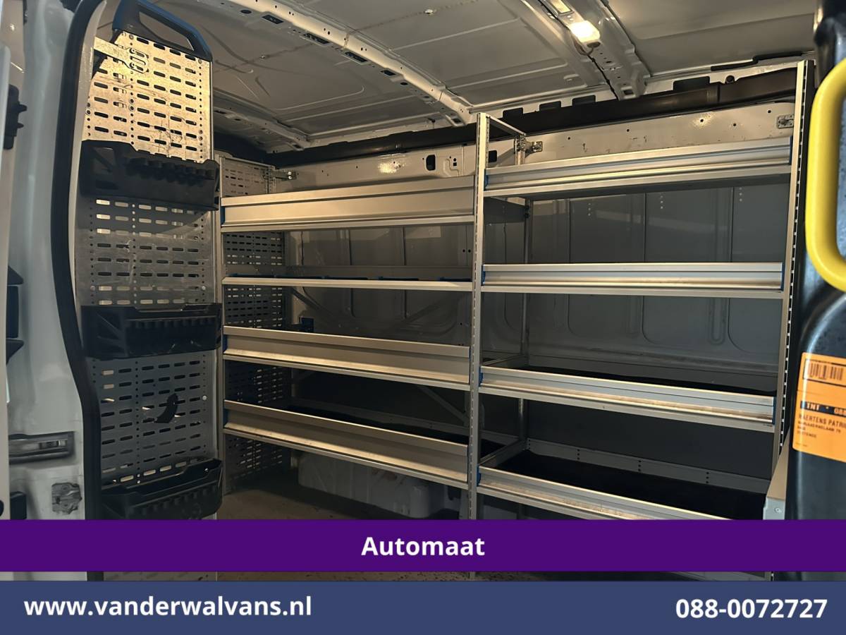 Ford Transit Ford Transit 2.0 TDCI 130pk Automaat L2H2 Inrichting Euro6 Airco | Navigatie | Cruisecontrol Verwarmde voorruit, Parkeersensoren, Bijrijdersbank