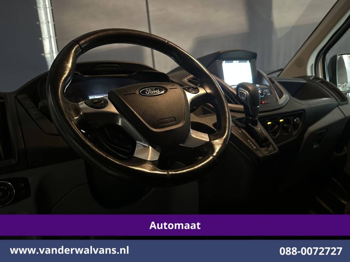 Ford Transit Ford Transit 2.0 TDCI 130pk Automaat L2H2 Inrichting Euro6 Airco | Navigatie | Cruisecontrol Verwarmde voorruit, Parkeersensoren, Bijrijdersbank