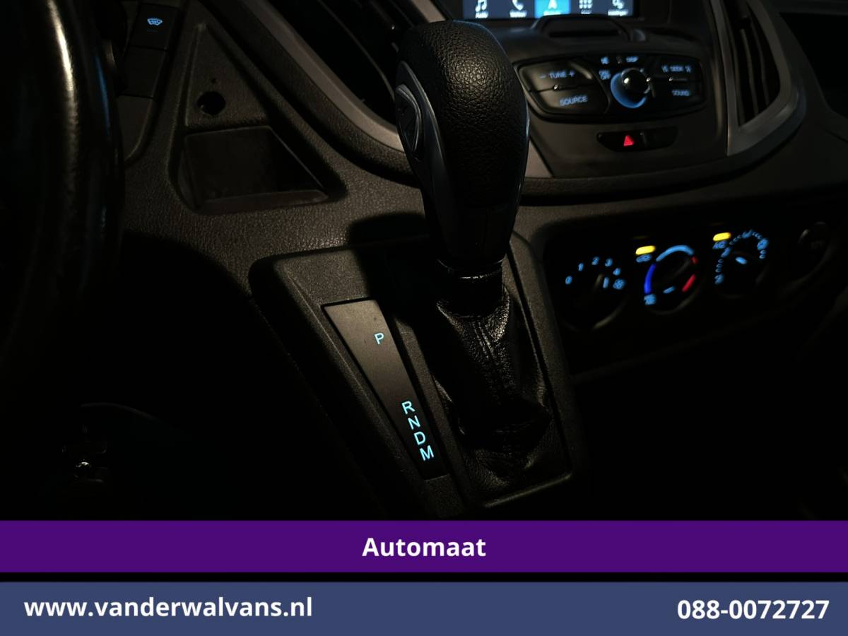 Ford Transit Ford Transit 2.0 TDCI 130pk Automaat L2H2 Inrichting Euro6 Airco | Navigatie | Cruisecontrol Verwarmde voorruit, Parkeersensoren, Bijrijdersbank