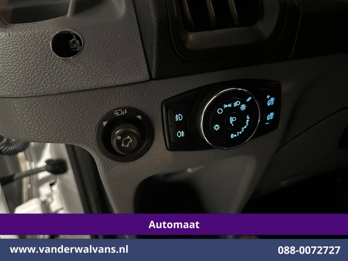Ford Transit Ford Transit 2.0 TDCI 130pk Automaat L2H2 Inrichting Euro6 Airco | Navigatie | Cruisecontrol Verwarmde voorruit, Parkeersensoren, Bijrijdersbank