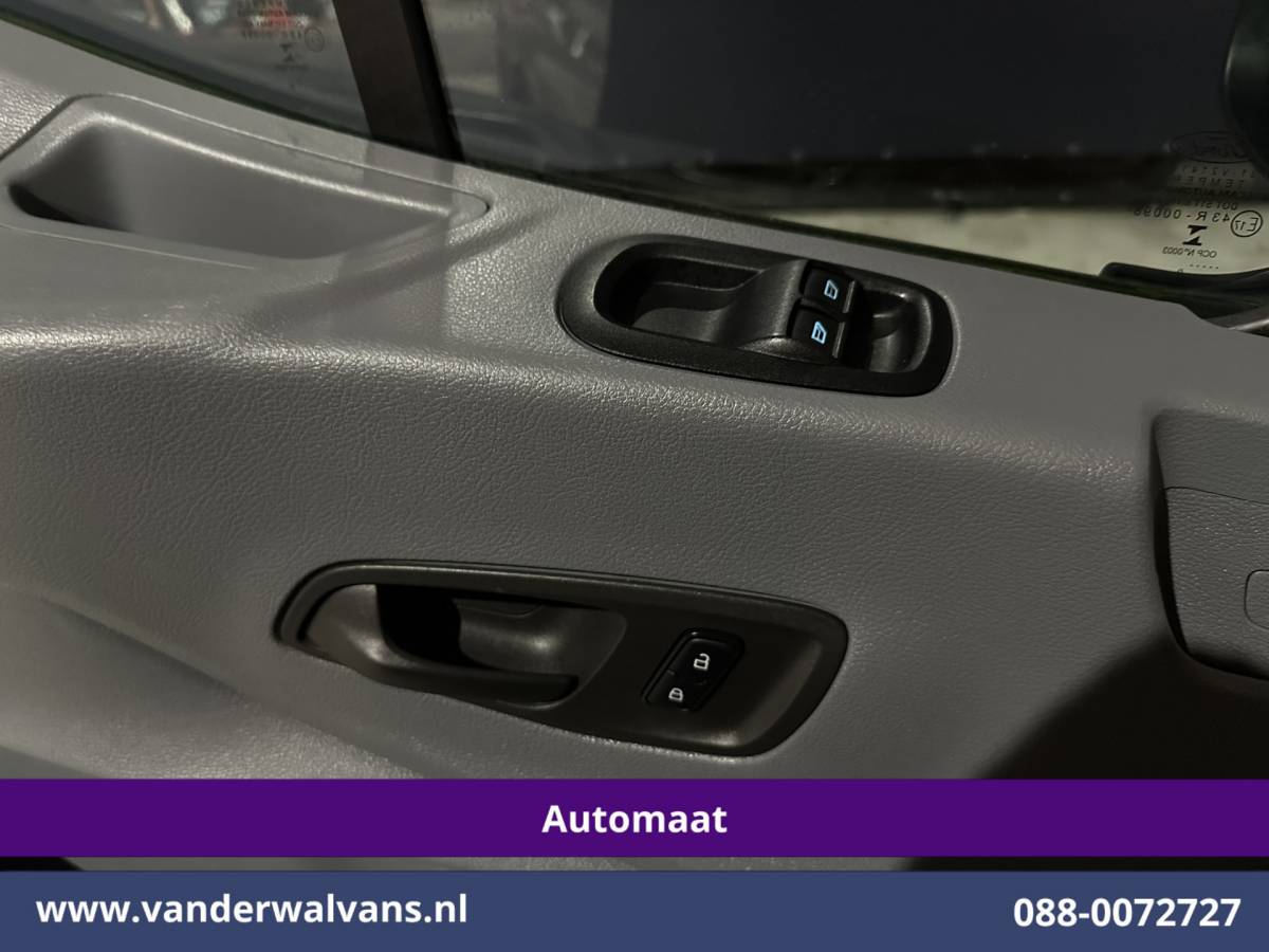Ford Transit Ford Transit 2.0 TDCI 130pk Automaat L2H2 Inrichting Euro6 Airco | Navigatie | Cruisecontrol Verwarmde voorruit, Parkeersensoren, Bijrijdersbank