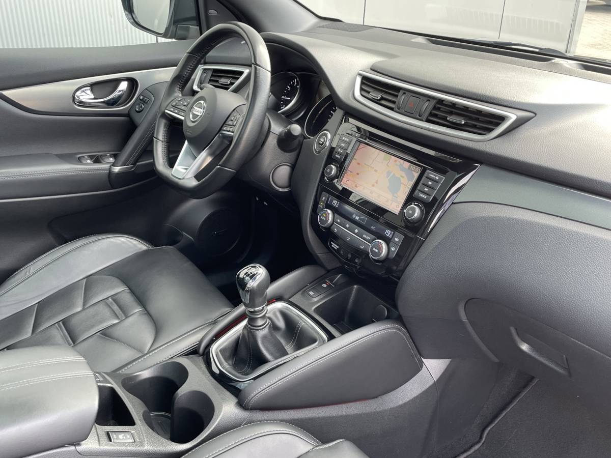 Nissan QASHQAI Nissan Qashqai 1.3 DIG-T 140 Pk Tekna Plus Dynamic Pack Navigatie, Panoramadak, Leder, Adaptive Cruise Control, 19″Lm, LED, 360 Camera, Stoelverwarming