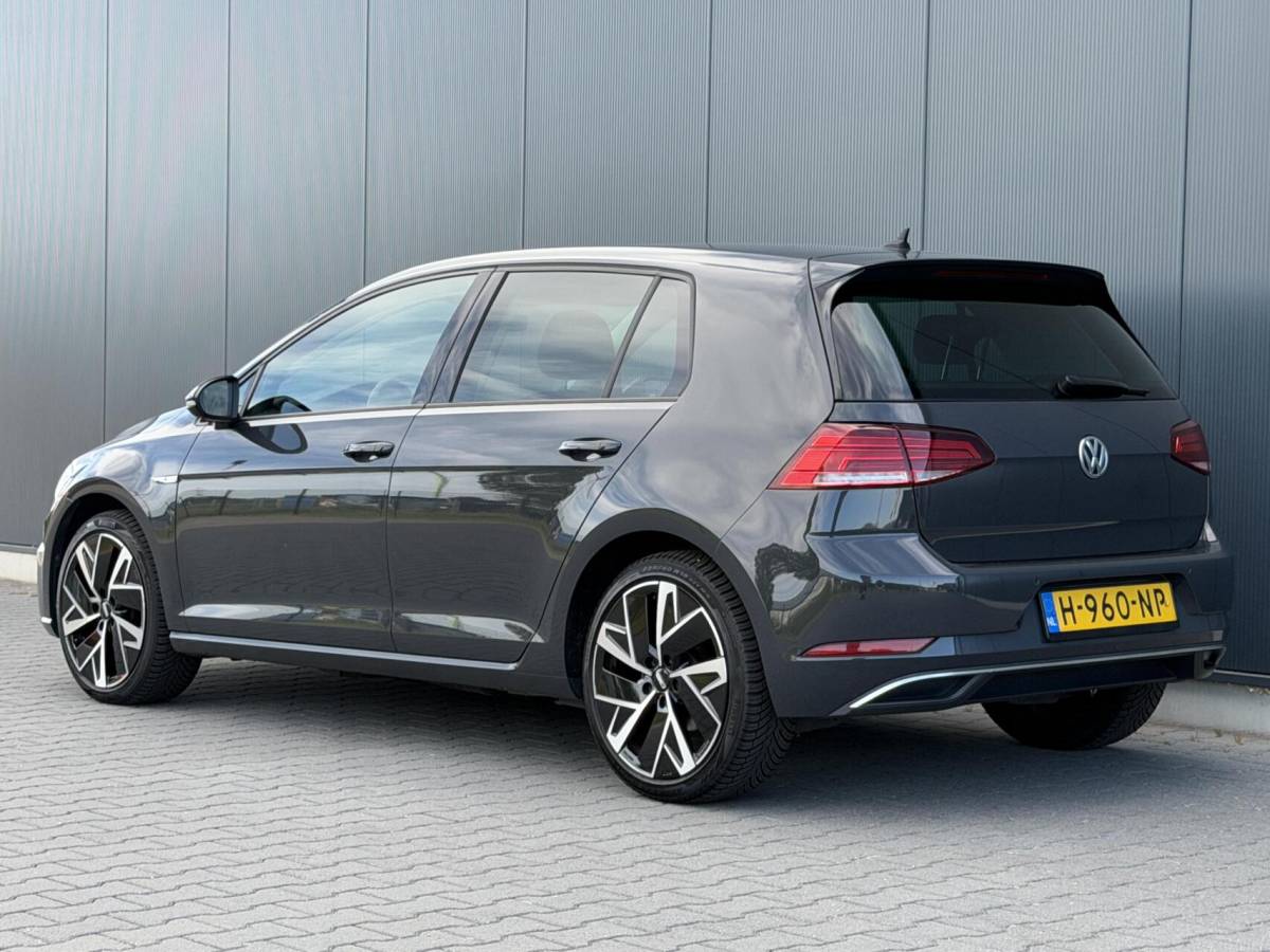 Volkswagen e-Golf Volkswagen e-Golf E-DITION Led – Adaptive – Warmtepomp – Navi Groot