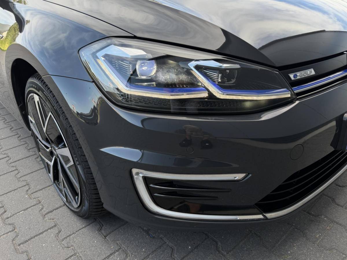 Volkswagen e-Golf Volkswagen e-Golf E-DITION Led – Adaptive – Warmtepomp – Navi Groot