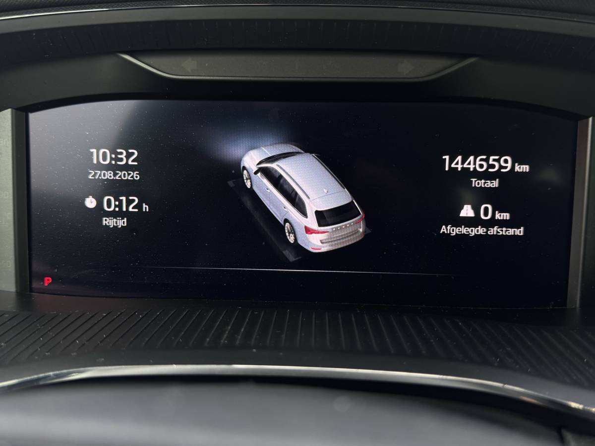 Škoda Octavia ŠKODA Octavia Combi 1.0 e-TSI Business Edition Plus ✅ Automaat ✅ Trekhaak ✅ CarPlay / Android Auto ✅ Dealer onderhouden