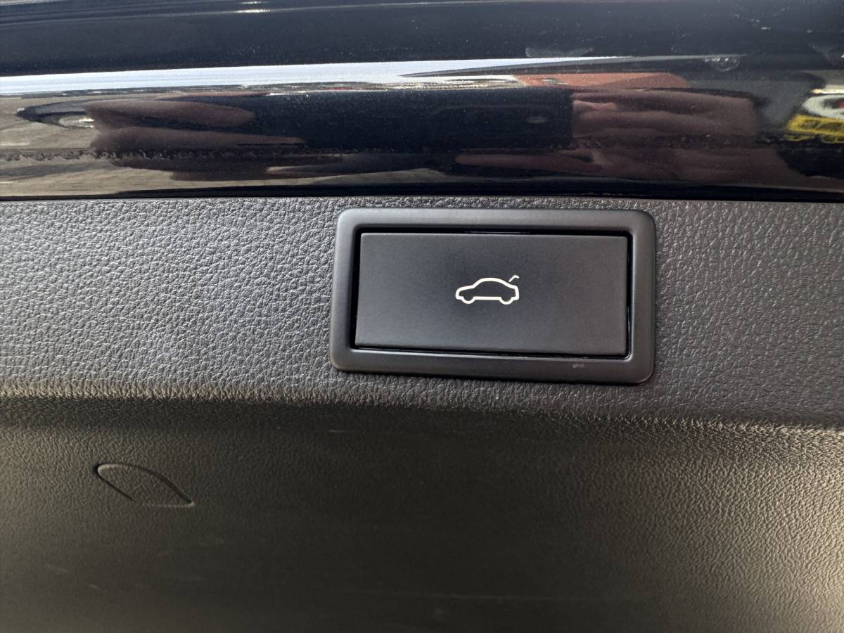 Škoda Octavia ŠKODA Octavia Combi 1.0 e-TSI Business Edition Plus ✅ Automaat ✅ Trekhaak ✅ CarPlay / Android Auto ✅ Dealer onderhouden