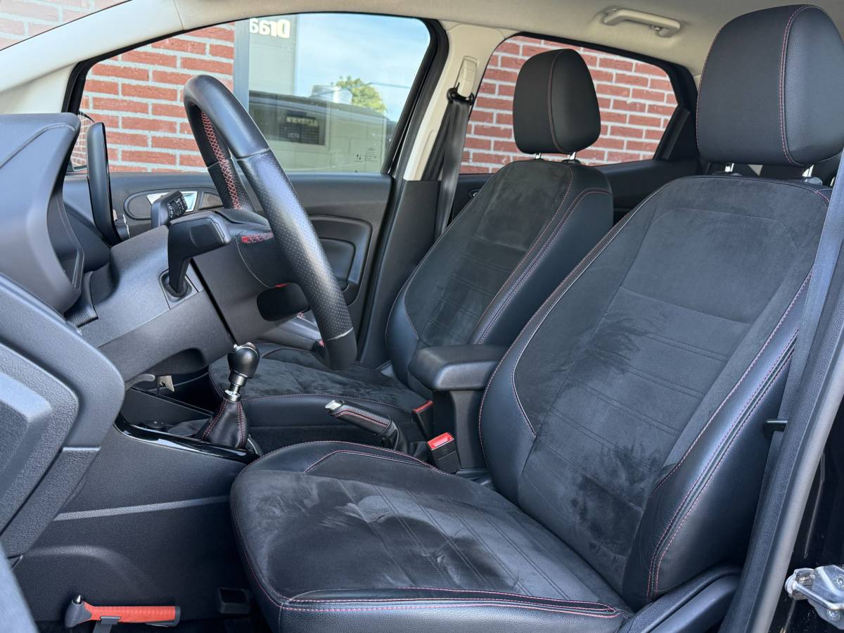 Ford EcoSport Ford EcoSport 1.0 EcoBoost ST-Line ✅ CarPlay / Android Auto ✅ ST-Line ✅ Trekhaak ✅ Cruise