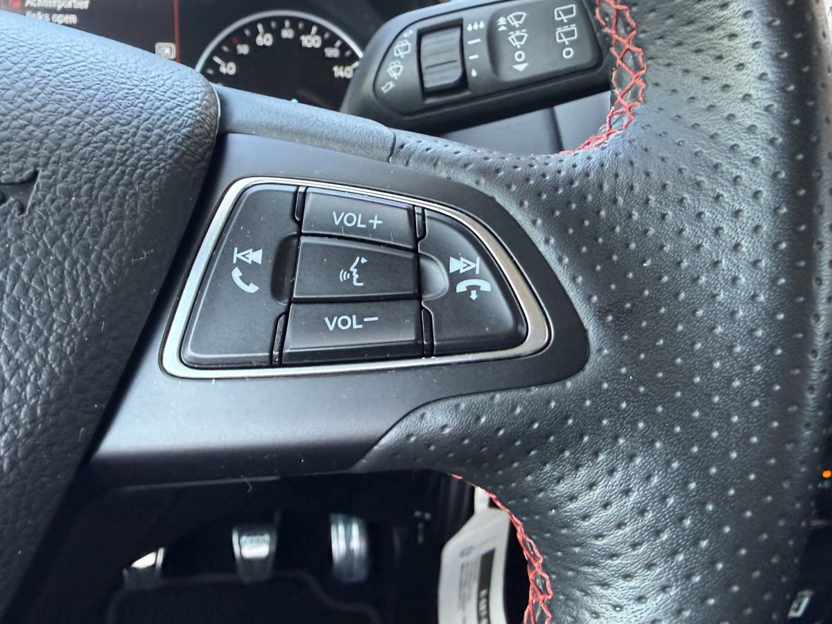 Ford EcoSport Ford EcoSport 1.0 EcoBoost ST-Line ✅ CarPlay / Android Auto ✅ ST-Line ✅ Trekhaak ✅ Cruise