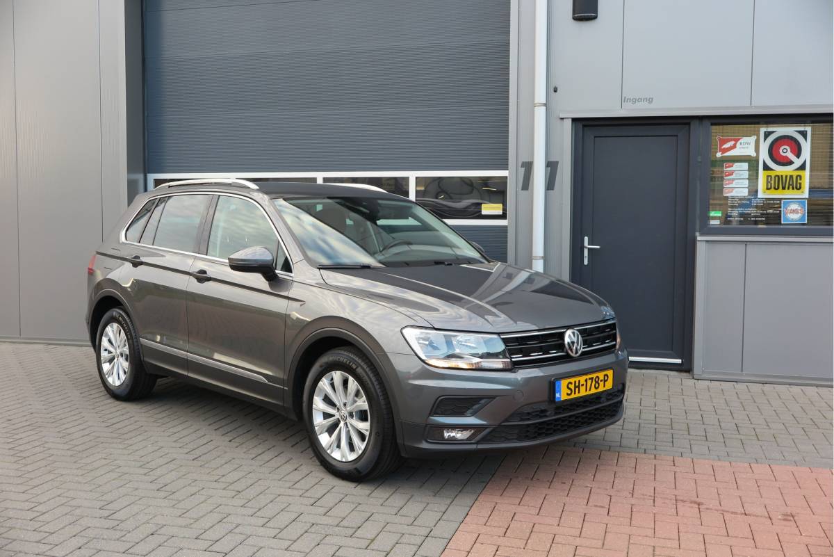 Volkswagen Tiguan Volkswagen Tiguan 1.4 TSI 125pk Comfortline Business ACC, PDC, LMV, Mistlampen, Carplay, Navigatie, DAB+ etc .