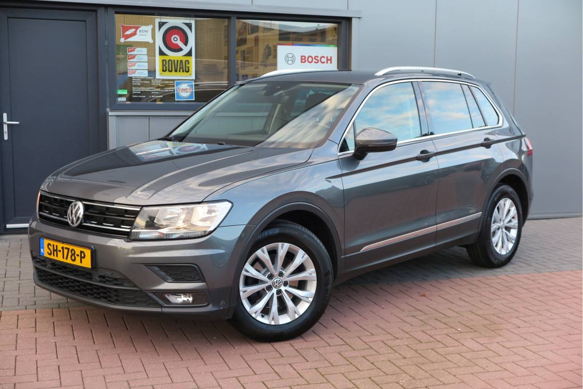 Volkswagen Tiguan Volkswagen Tiguan 1.4 TSI 125pk Comfortline Business ACC, PDC, LMV, Mistlampen, Carplay, Navigatie, DAB+ etc .