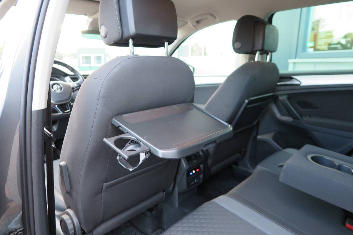 Volkswagen Tiguan Volkswagen Tiguan 1.4 TSI 125pk Comfortline Business ACC, PDC, LMV, Mistlampen, Carplay, Navigatie, DAB+ etc .