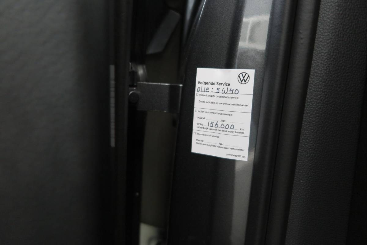 Volkswagen Tiguan Volkswagen Tiguan 1.4 TSI 125pk Comfortline Business ACC, PDC, LMV, Mistlampen, Carplay, Navigatie, DAB+ etc .