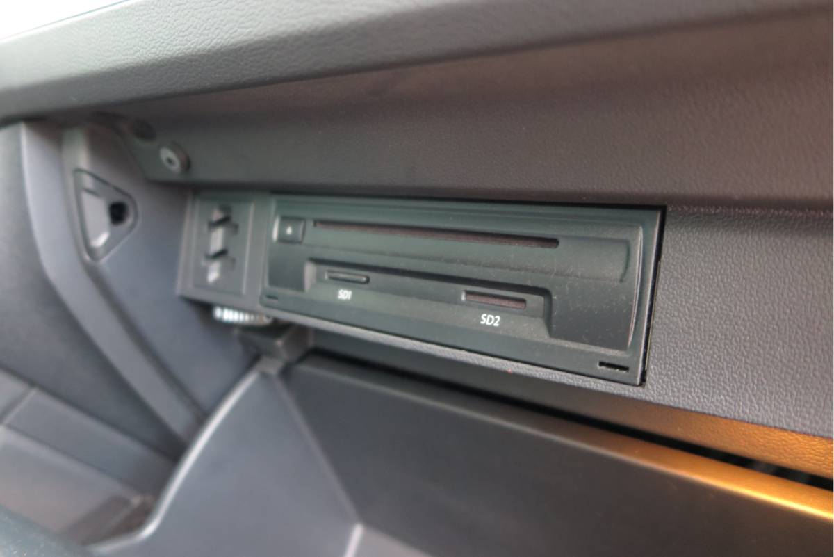 Volkswagen Tiguan Volkswagen Tiguan 1.4 TSI 125pk Comfortline Business ACC, PDC, LMV, Mistlampen, Carplay, Navigatie, DAB+ etc .