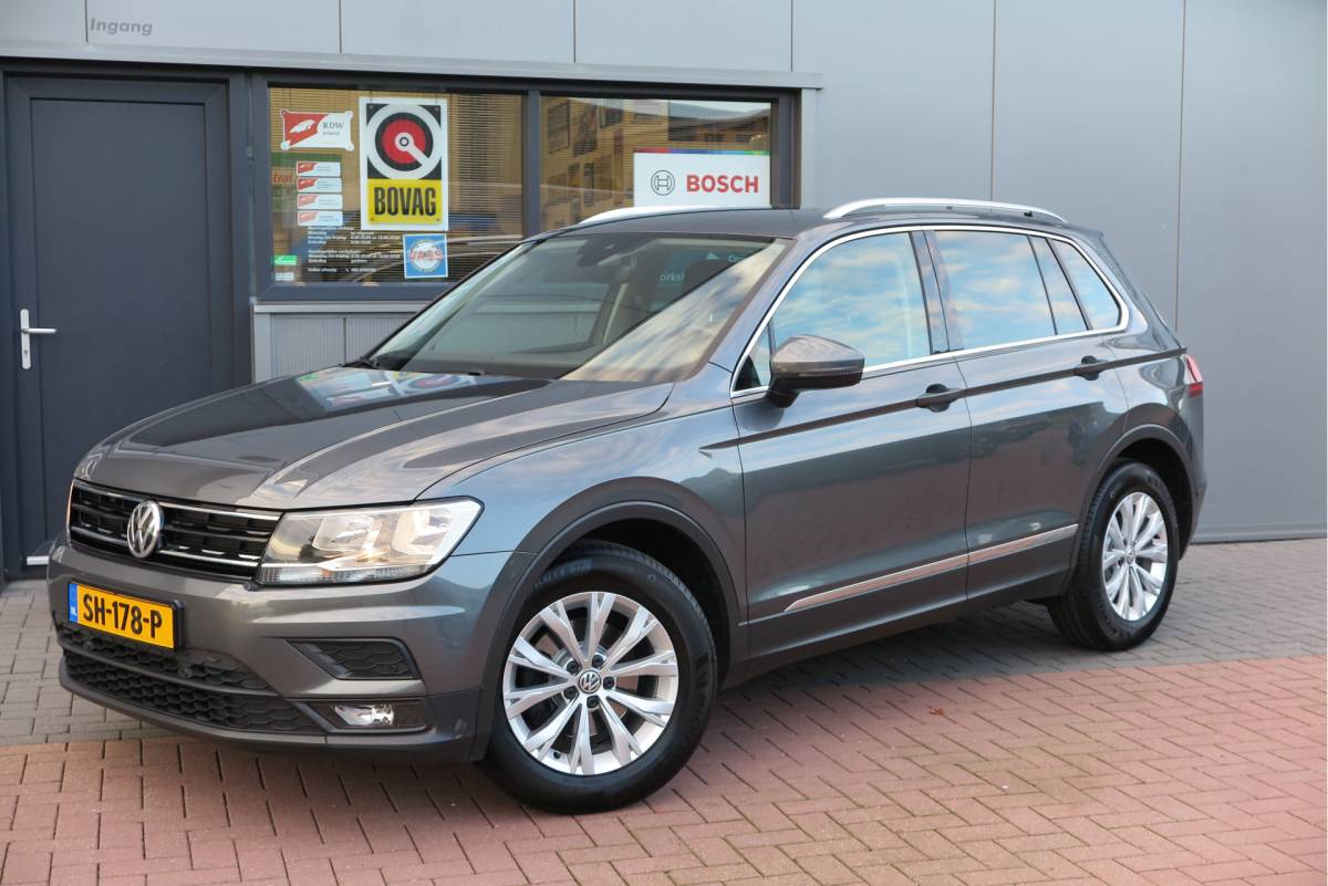 Volkswagen Tiguan Volkswagen Tiguan 1.4 TSI 125pk Comfortline Business ACC, PDC, LMV, Mistlampen, Carplay, Navigatie, DAB+ etc .