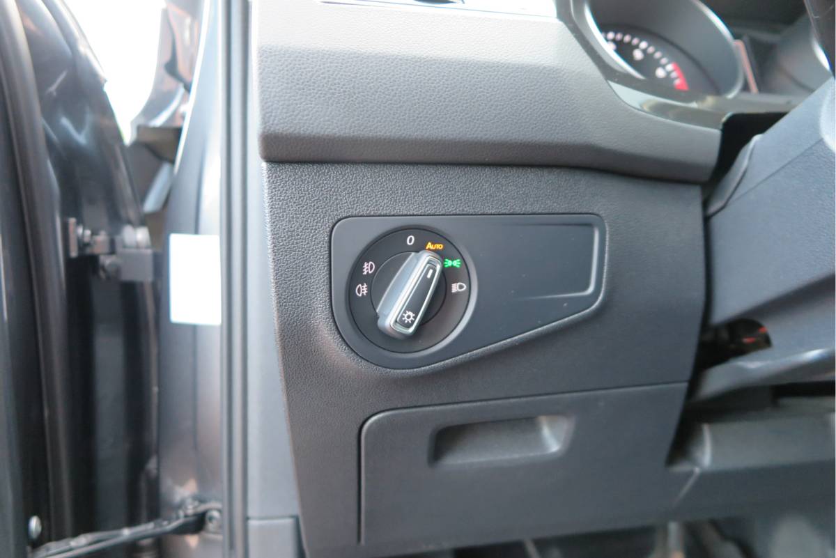 Volkswagen Tiguan Volkswagen Tiguan 1.4 TSI 125pk Comfortline Business ACC, PDC, LMV, Mistlampen, Carplay, Navigatie, DAB+ etc .