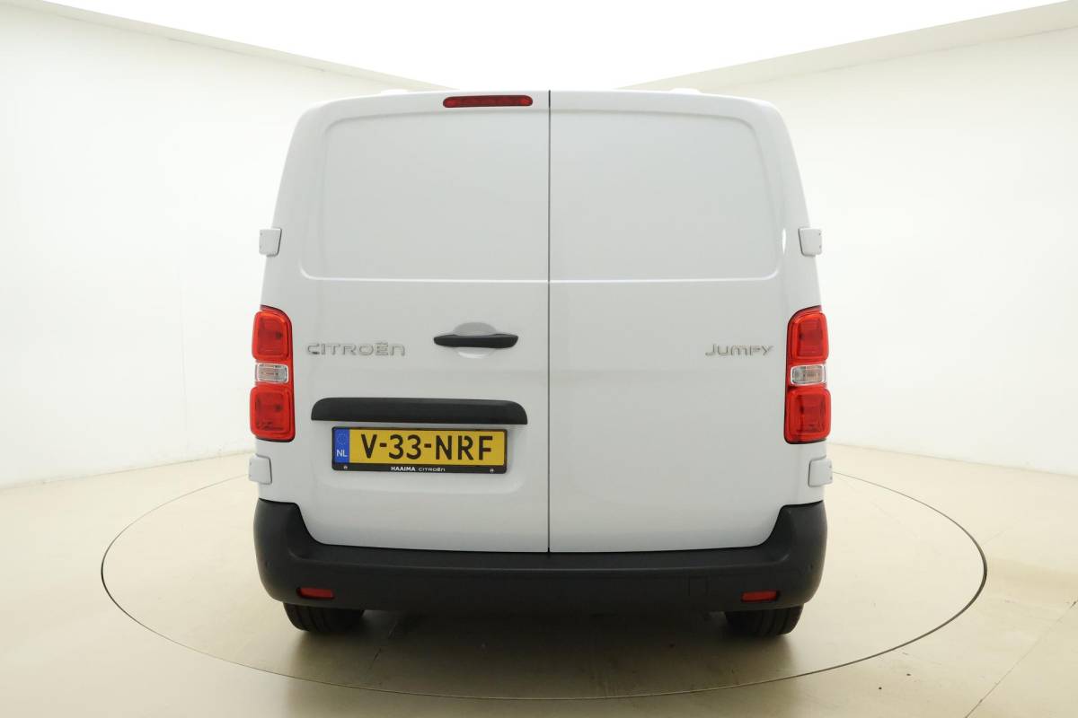 Citroën Jumpy Citroen Jumpy 1.5 BlueHDI 120 S&S L2 | Demo | Navigatie | Camera achter | 3 zitplaatsen | Parkeersensoren achter | Cruise control