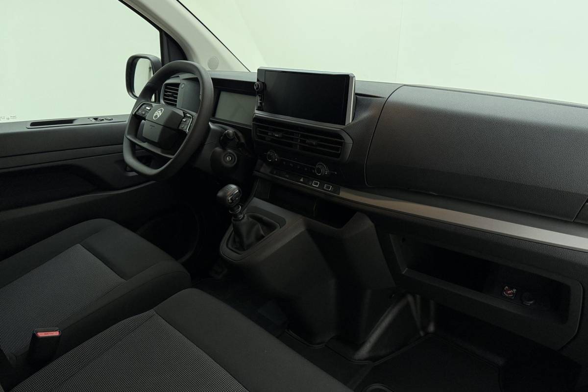 Citroën Jumpy Citroen Jumpy 1.5 BlueHDI 120 S&S L2 | Demo | Navigatie | Camera achter | 3 zitplaatsen | Parkeersensoren achter | Cruise control