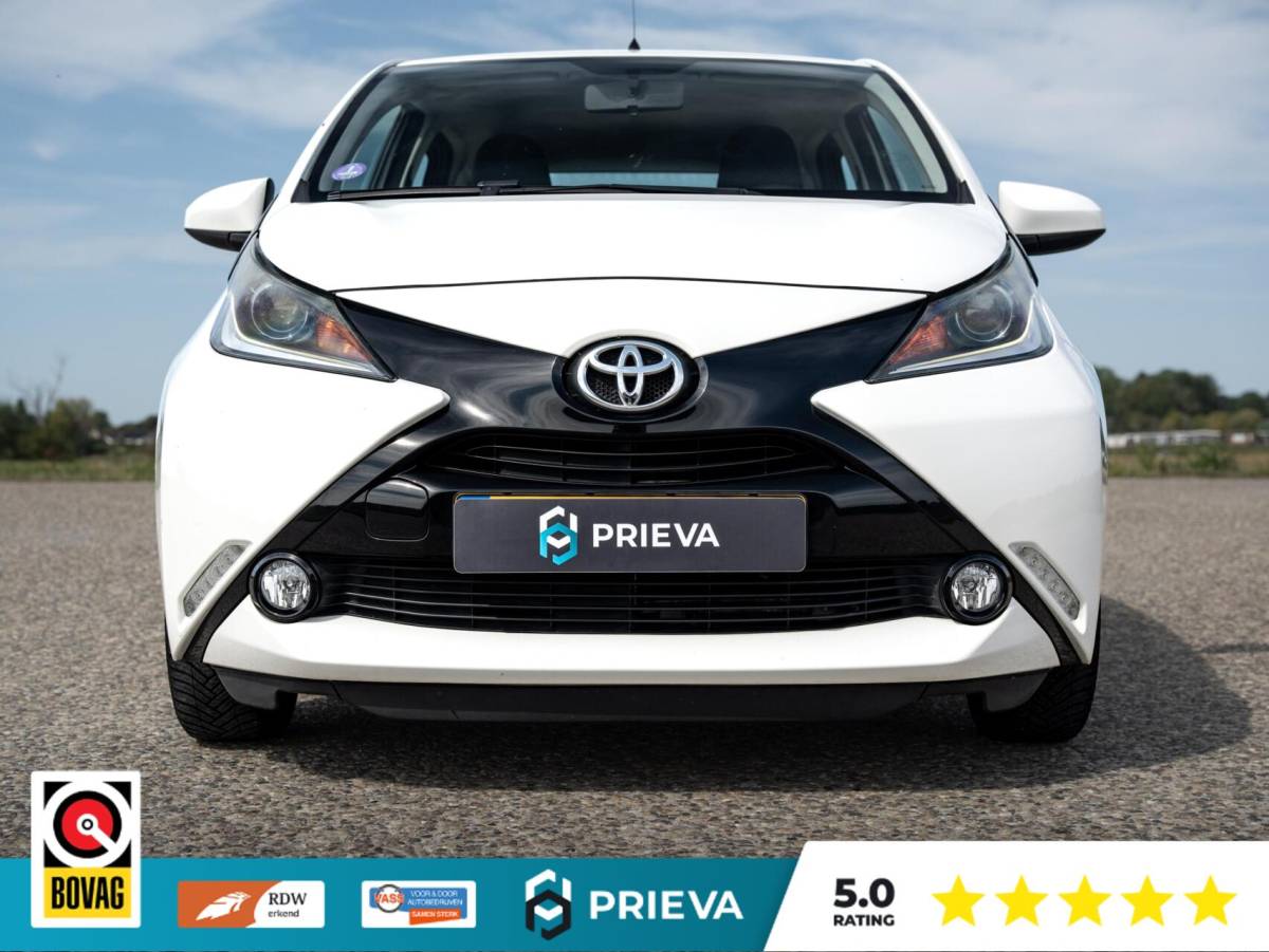 Toyota Aygo Toyota Aygo 1.0 VVT-i x-clusiv | Camera | Climate | 67.009 km