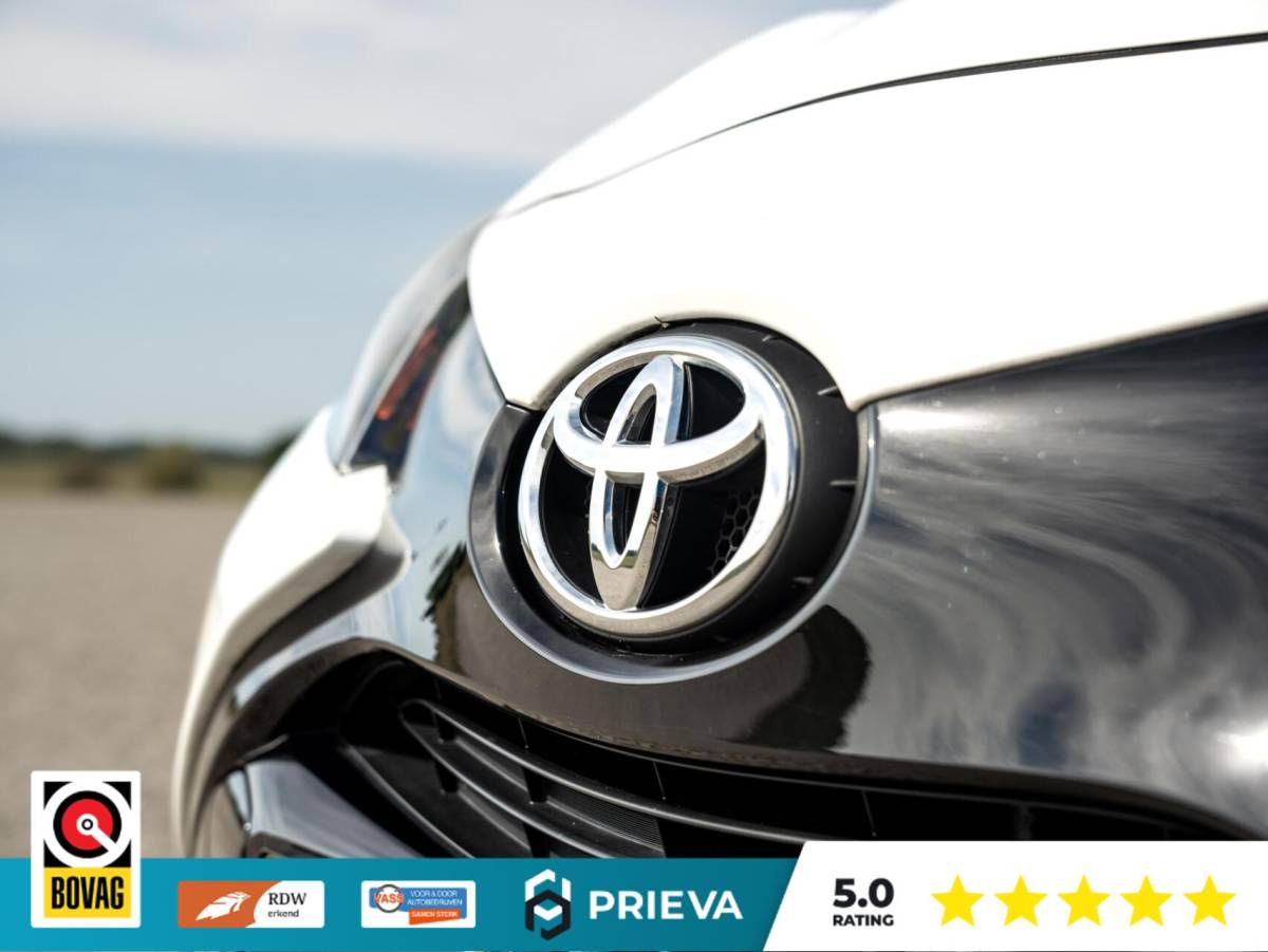 Toyota Aygo Toyota Aygo 1.0 VVT-i x-clusiv | Camera | Climate | 67.009 km