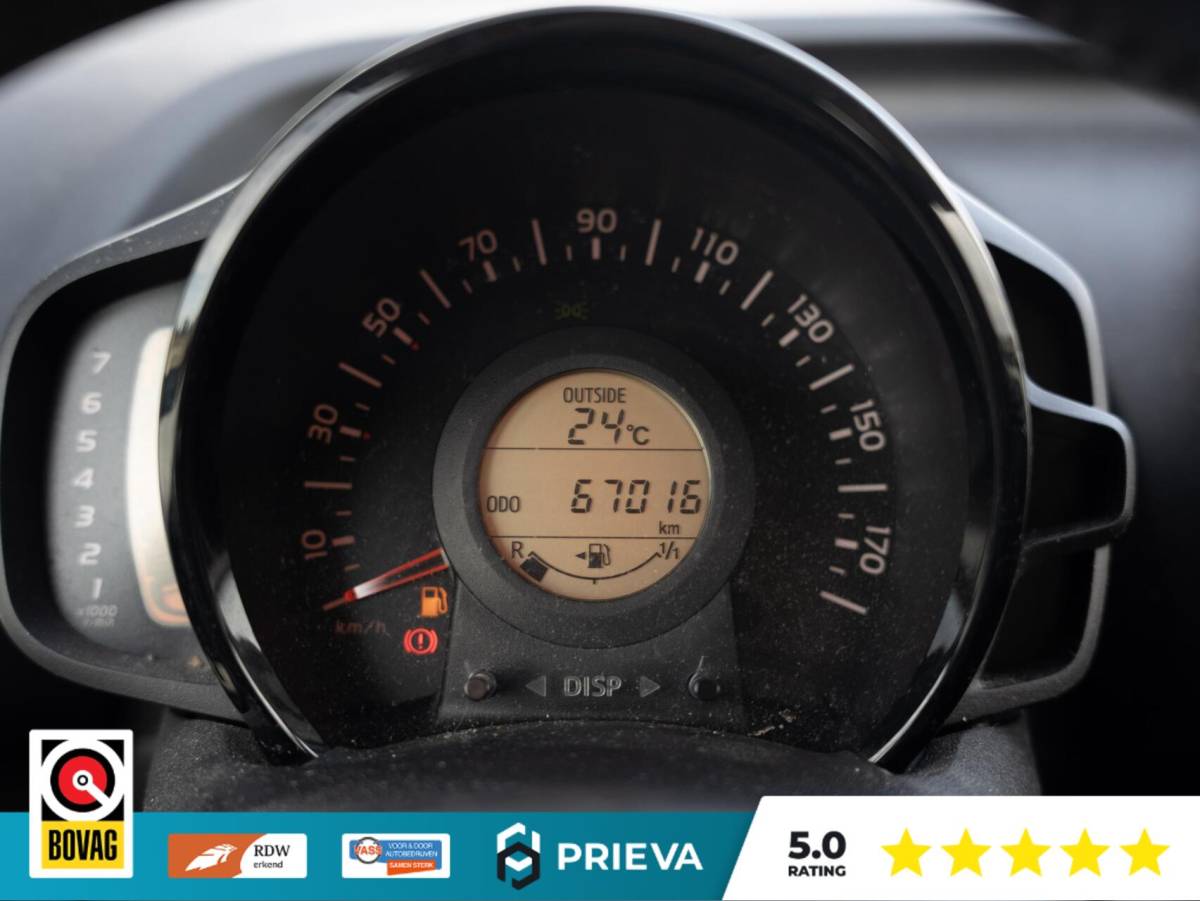 Toyota Aygo Toyota Aygo 1.0 VVT-i x-clusiv | Camera | Climate | 67.009 km