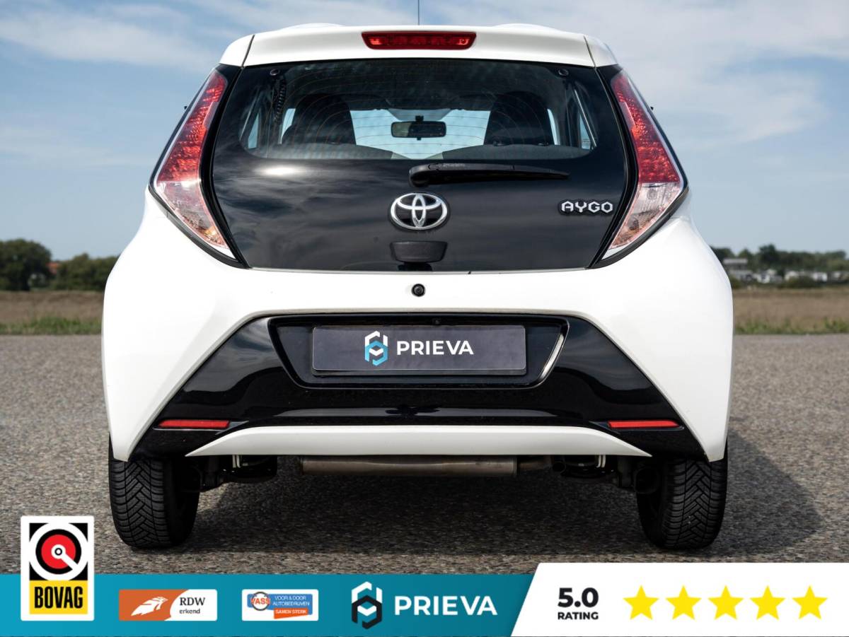 Toyota Aygo Toyota Aygo 1.0 VVT-i x-clusiv | Camera | Climate | 67.009 km