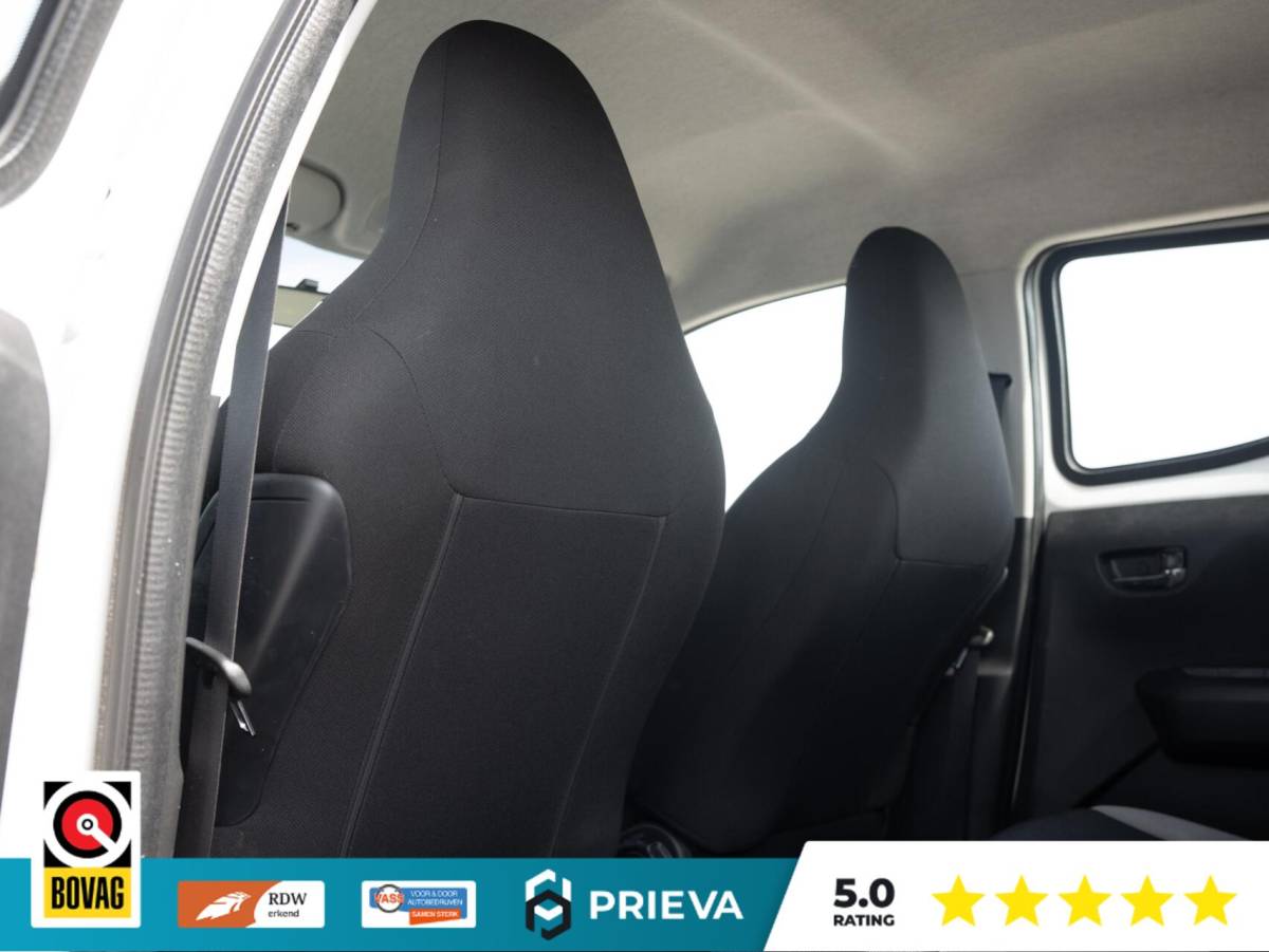 Toyota Aygo Toyota Aygo 1.0 VVT-i x-clusiv | Camera | Climate | 67.009 km