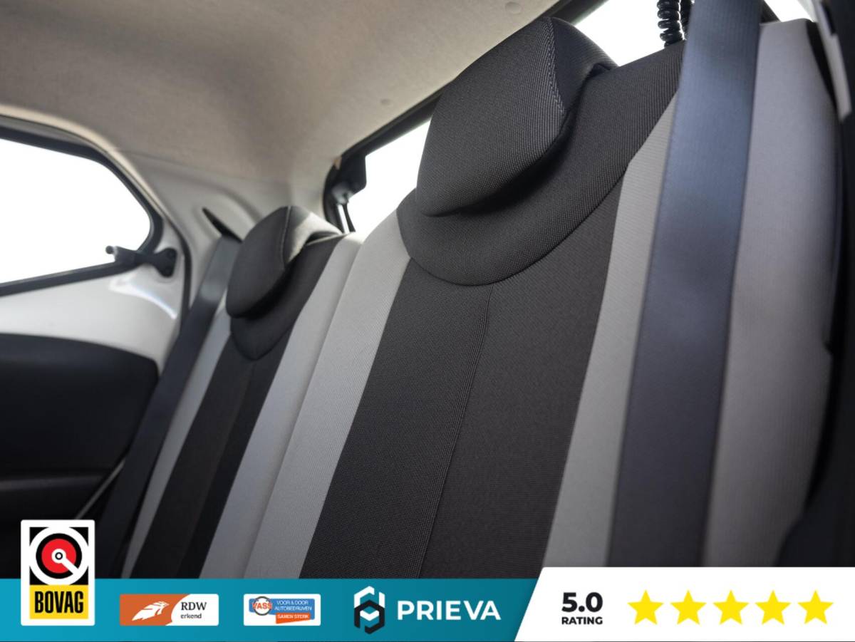 Toyota Aygo Toyota Aygo 1.0 VVT-i x-clusiv | Camera | Climate | 67.009 km
