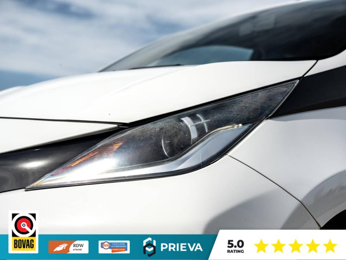 Toyota Aygo Toyota Aygo 1.0 VVT-i x-clusiv | Camera | Climate | 67.009 km