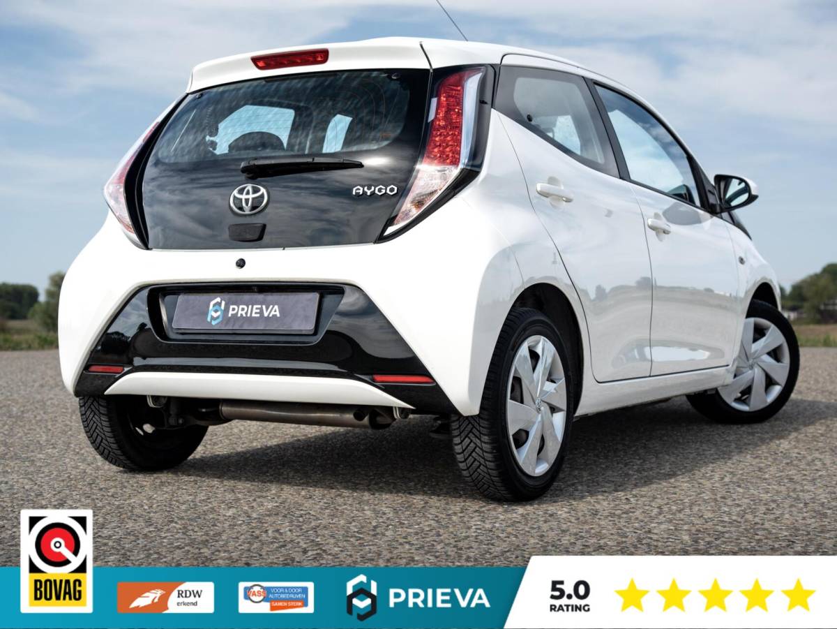Toyota Aygo Toyota Aygo 1.0 VVT-i x-clusiv | Camera | Climate | 67.009 km