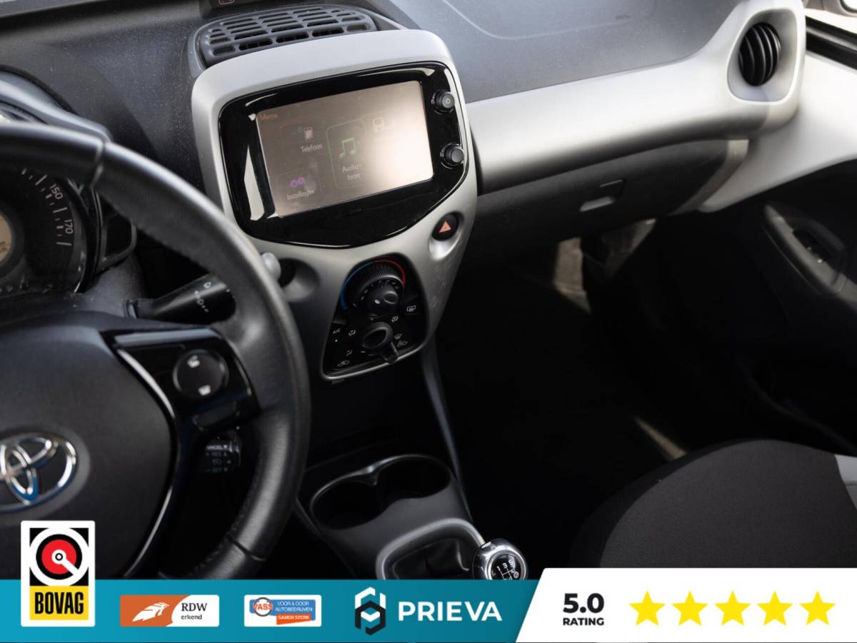Toyota Aygo Toyota Aygo 1.0 VVT-i x-clusiv | Camera | Climate | 67.009 km